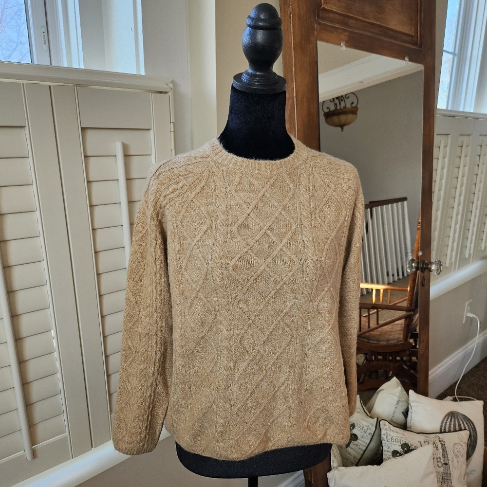 Vince Camuto Sweater